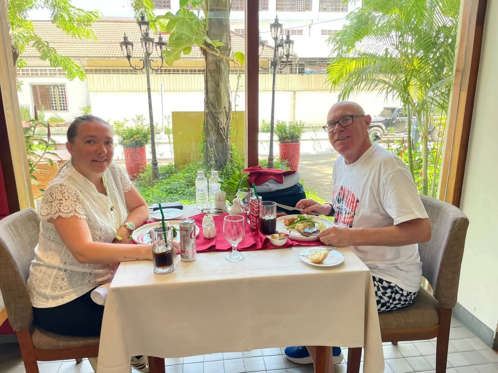 Dining Moment